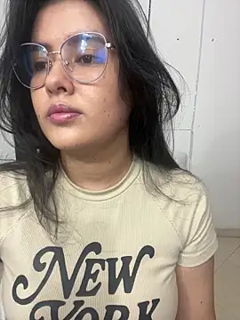 Snapshot of LinaEvansonn chatting on March 28, 2026, 6:42 pm LinaEvansonn online show from March 28, 2026, 6:42 pm