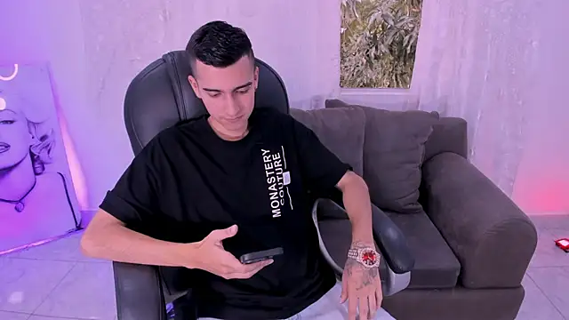 Ethann Boy online show from March 25, 2026, 9:14 pm