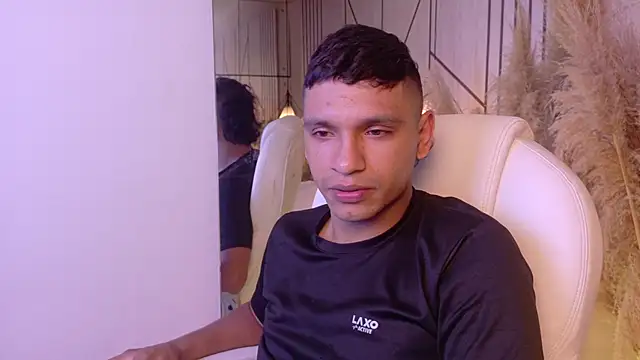 Pablo ludovica online show from April 16, 2026, 4:02 am