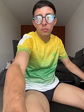 LeonBlazze online show from April 1, 2026, 4:26 pm