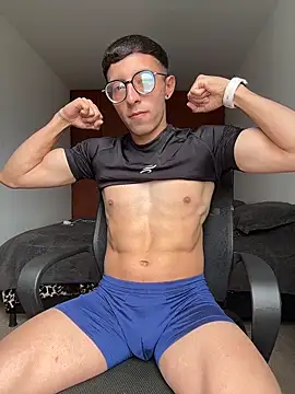 LeonBlazze online show from March 29, 2026, 7:04 pm