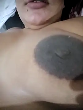 agatasafadaa online show from March 28, 2026, 5:52 am