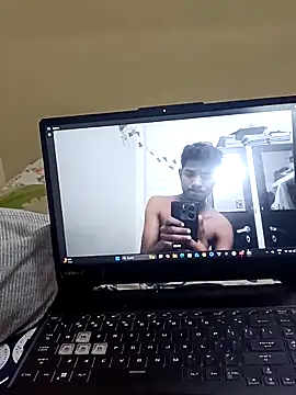 Snapshot of Dhanveer21singh chatting on May 6, 2026, 8:13 pm Dhanveer21singh online show from May 6, 2026, 8:13 pm