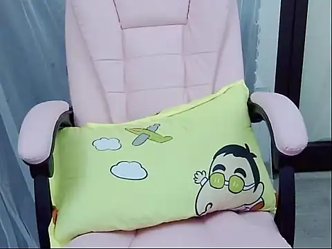 Snapshot of Kathy_Hornyyy chatting on April 1, 2026, 1:34 pm Kathy Hornyyy online show from April 1, 2026, 1:34 pm