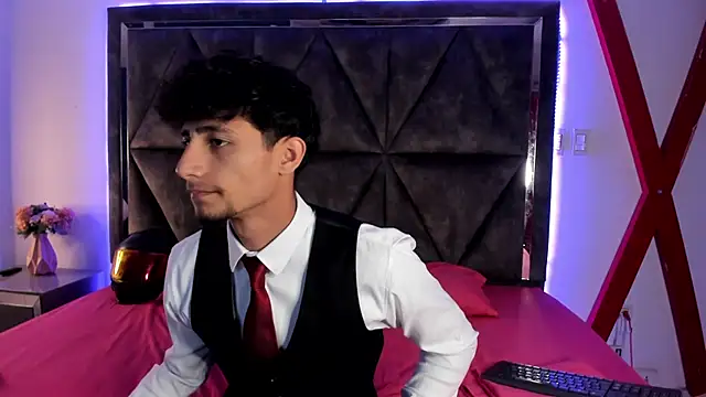 MaxiimoRomano  online show from March 20, 2026, 12:28 pm