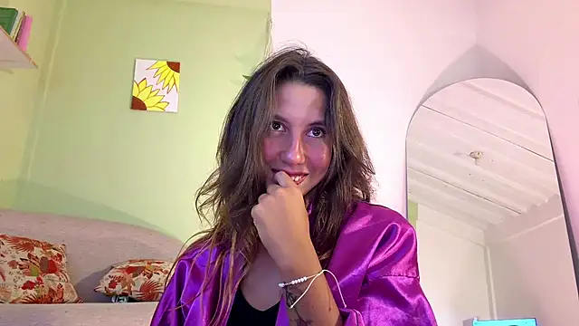 Snapshot of Julieta_Jol chatting on August 3, 2026, 2:45 pm Julieta Jol online show from August 3, 2026, 2:45 pm