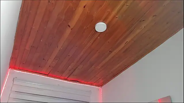 Clawdeen Hot online show from March 21, 2026, 8:52 am