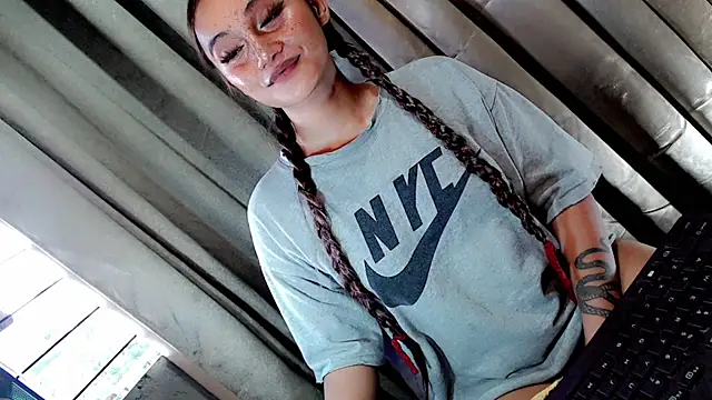 Jessicasfantasy online show from March 21, 2026, 8:52 am