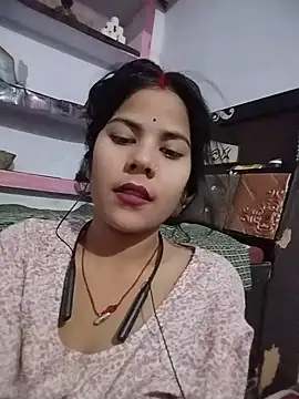 Pallavi cute online show from May 28, 2026, 5:19 pm