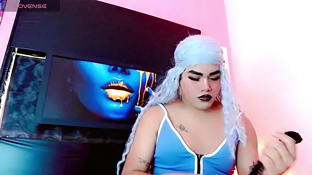 Snapshot of Alice_Yermanotta chatting on April 8, 2026, 3:30 am Alice Yermanotta online show from April 8, 2026, 3:30 am