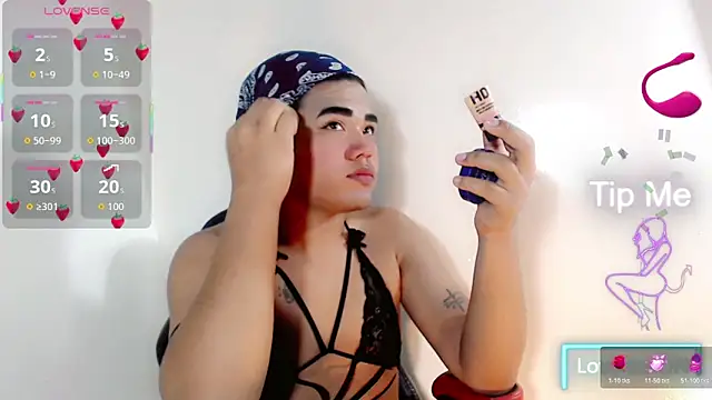 Snapshot of Alice_Yermanotta chatting on March 18, 2026, 3:20 am Alice Yermanotta online show from March 18, 2026, 3:20 am