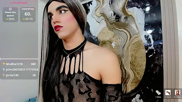 Snapshot of Tiffany_Velanyer__ chatting on May 27, 2026, 3:25 am Tiffany Velanyer online show from May 27, 2026, 3:25 am