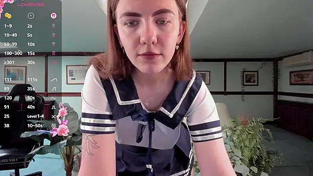 Snapshot of Kirarustle1 chatting on April 9, 2026, 1:29 am Kirarustle1 online show from April 9, 2026, 1:29 am