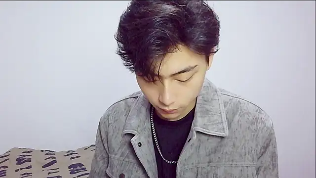 XX-XIUXIU online show from April 3, 2026, 2:45 pm