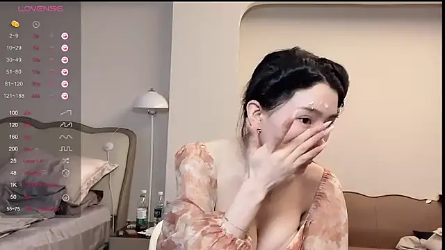 Snapshot of kiki-12 chatting on June 4, 2026, 6:51 am kiki-12 online show from June 4, 2026, 6:51 am