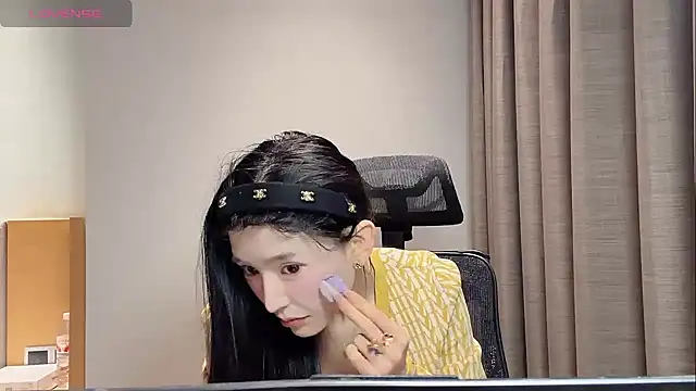 Snapshot of kiki-12 chatting on April 9, 2026, 11:55 pm kiki-12 online show from April 9, 2026, 11:55 pm