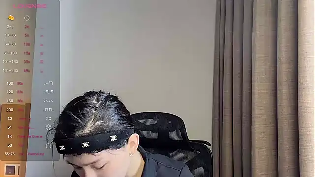 Snapshot of kiki-12 chatting on April 1, 2026, 12:35 am kiki-12 online show from April 1, 2026, 12:35 am