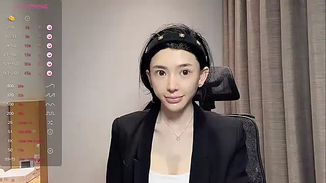 Snapshot of kiki-12 chatting on April 10, 2026, 11:45 pm kiki-12 online show from April 10, 2026, 11:45 pm