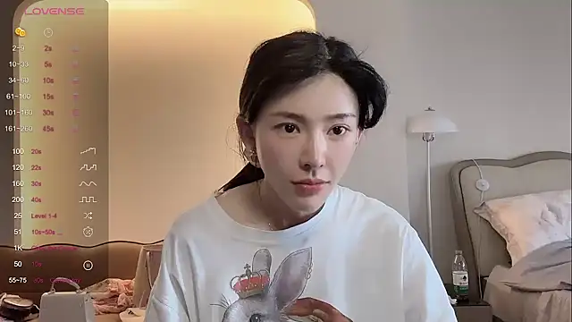 Snapshot of kiki-12 chatting on May 31, 2026, 7:47 am kiki-12 online show from May 31, 2026, 7:47 am
