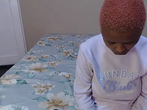 YourShySweetGal online show from April 3, 2026, 10:32 am