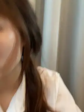 -Eidieea- online show from May 13, 2026, 11:56 pm