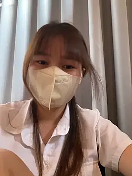 -Eidieea- online show from April 10, 2026, 2:29 am