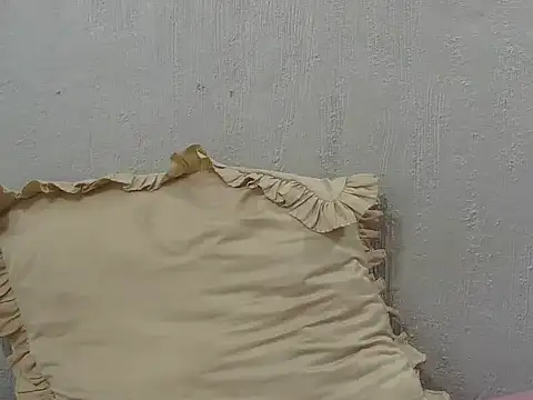 Snapshot of LittleVirginAngel chatting on March 25, 2026, 6:35 am LittleVirginAngel online show from March 25, 2026, 6:35 am