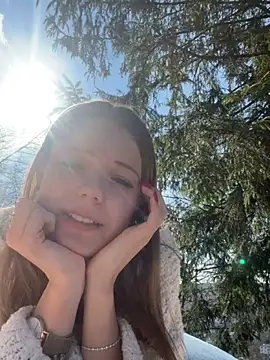 SophiaWestend online show from March 21, 2026, 9:47 am