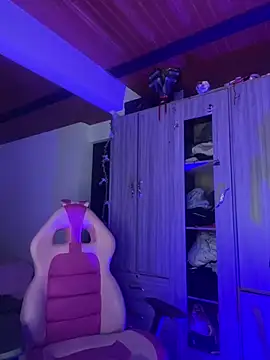 MiaHouston 23 online show from April 9, 2026, 5:09 am