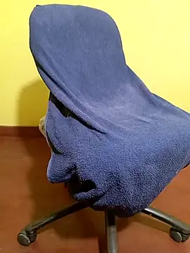 Chocolatebaby2005 online show from April 9, 2026, 5:08 pm