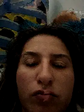 rafaella stefano online show from April 6, 2026, 9:32 am