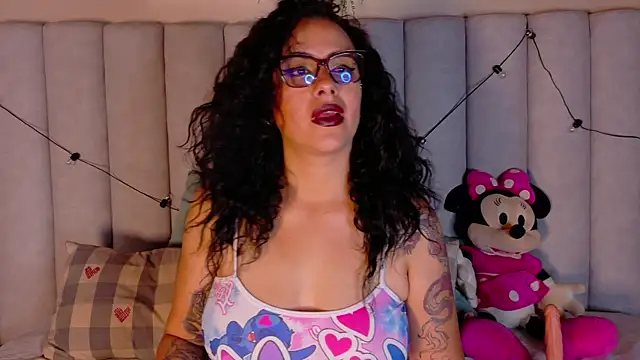 KatyraTaylor   online show from April 10, 2026, 7:54 pm