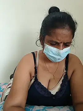Snapshot of tamil_manjalmaami chatting on July 10, 2026, 5:18 am tamil manjalmaami online show from July 10, 2026, 5:18 am