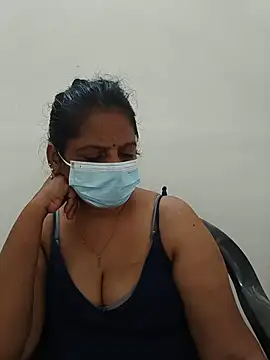Snapshot of tamil_manjalmaami chatting on August 3, 2026, 6:54 am tamil manjalmaami online show from August 3, 2026, 6:54 am