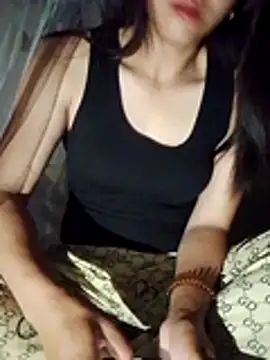 Snapshot of Phuongmyy chatting on May 6, 2026, 10:25 pm Phuongmyy online show from May 6, 2026, 10:25 pm