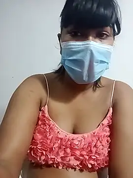 honeyi babe online show from May 17, 2026, 7:03 pm