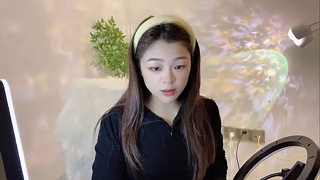 Snapshot of forzen520 chatting on March 18, 2026, 9:23 am forzen520 online show from March 18, 2026, 9:23 am