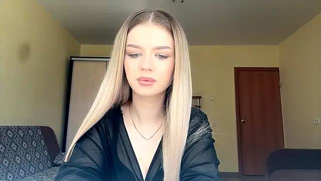 Snapshot of DeettaTolly chatting on April 10, 2026, 5:25 am DeettaTolly online show from April 10, 2026, 5:25 am