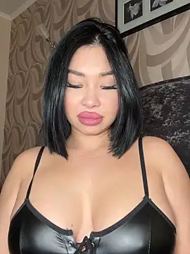 LaaadyDaaamn online show from March 25, 2026, 1:43 pm