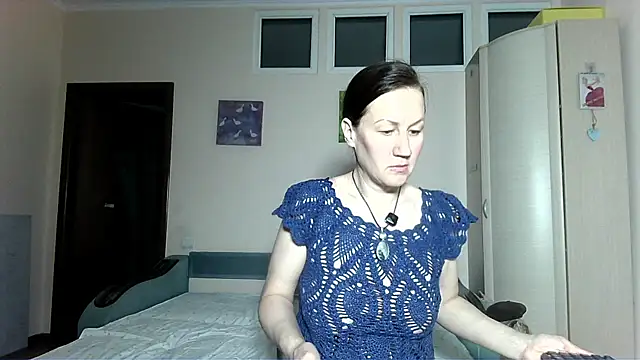 PrivateVelvetXX online show from April 16, 2026, 5:25 pm