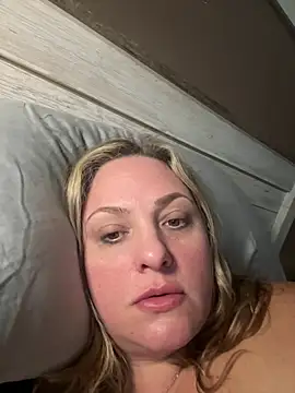 Snapshot of 1SexyQueen chatting on May 23, 2026, 11:53 am 1SexyQueen online show from May 23, 2026, 11:53 am