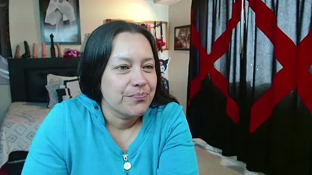 Snapshot of PenelopeSuency chatting on August 4, 2026, 1:37 pm PenelopeSuency online show from August 4, 2026, 1:37 pm