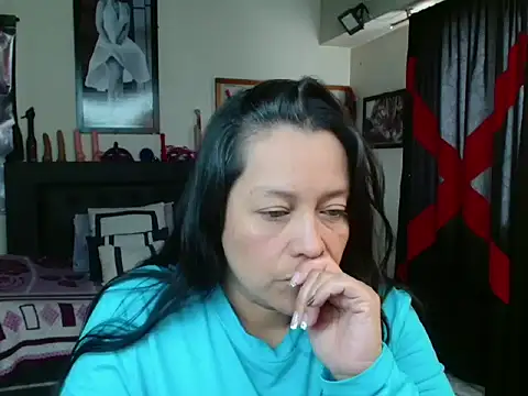 Snapshot of PenelopeSuency chatting on July 15, 2026, 2:24 pm PenelopeSuency online show from July 15, 2026, 2:24 pm