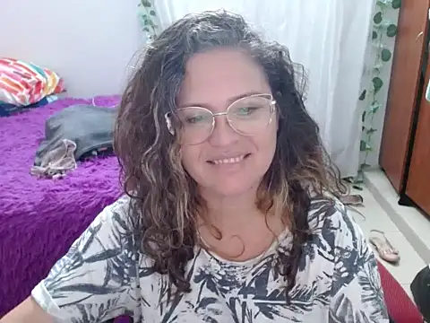 venecasexy45 online show from April 12, 2026, 8:28 am