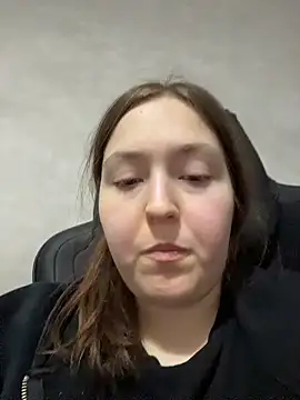 Snapshot of charmingggirl chatting on April 12, 2026, 6:22 pm charmingggirl online show from April 12, 2026, 6:22 pm