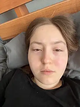 Snapshot of charmingggirl chatting on April 12, 2026, 5:54 am charmingggirl online show from April 12, 2026, 5:54 am