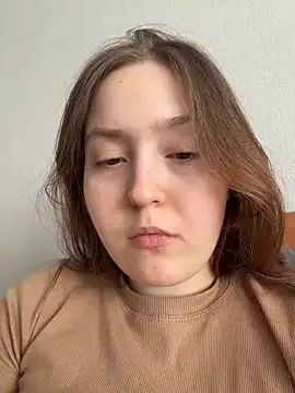 Snapshot of charmingggirl chatting on April 11, 2026, 1:15 pm charmingggirl online show from April 11, 2026, 1:15 pm