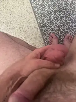 dandan198275 online show from April 8, 2026, 4:08 pm