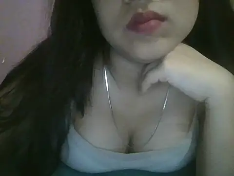 Snapshot of Qween_Seelu chatting on June 8, 2026, 11:49 pm Qween Seelu online show from June 8, 2026, 11:49 pm