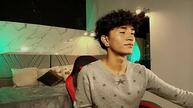 cococumps online show from April 10, 2026, 11:39 am